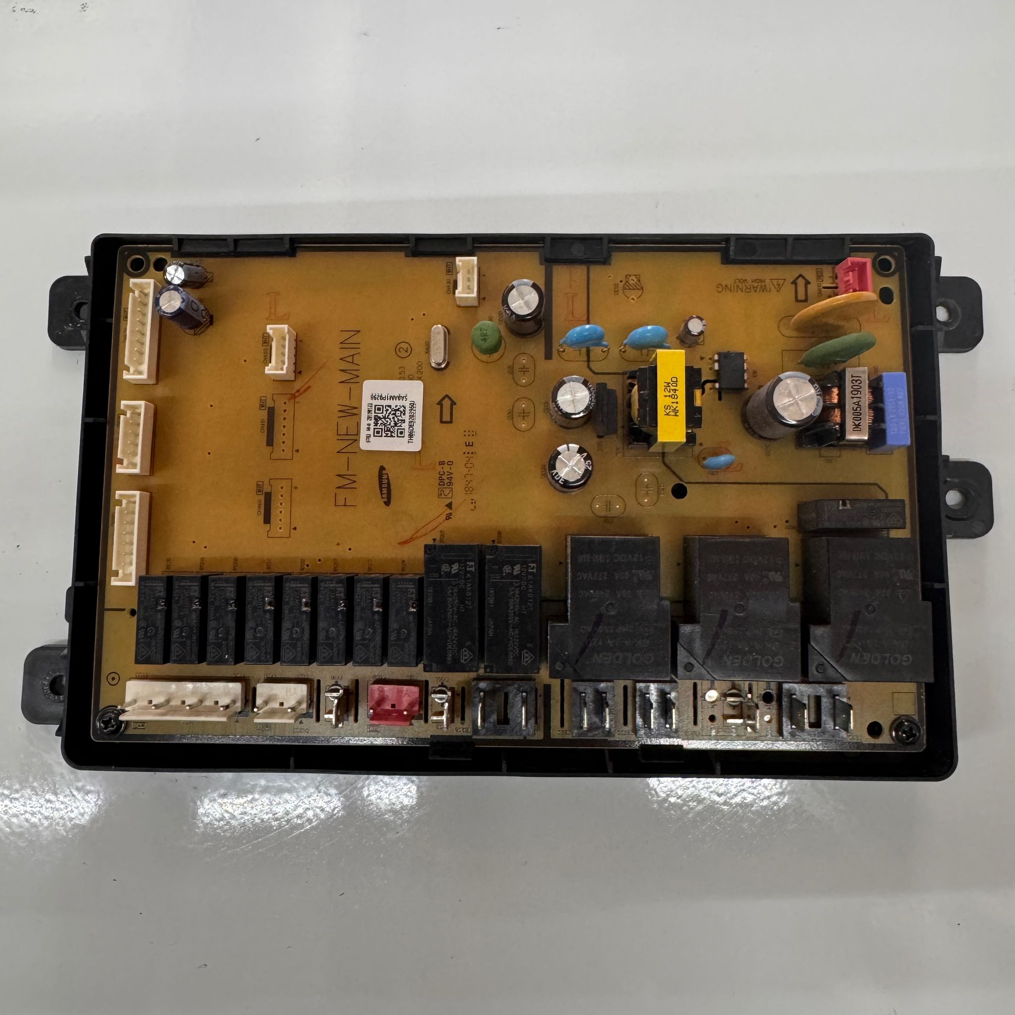 Samsung Range Oven Control Board DE92-03960J Samsung Range Oven Control Board DE92-03960J